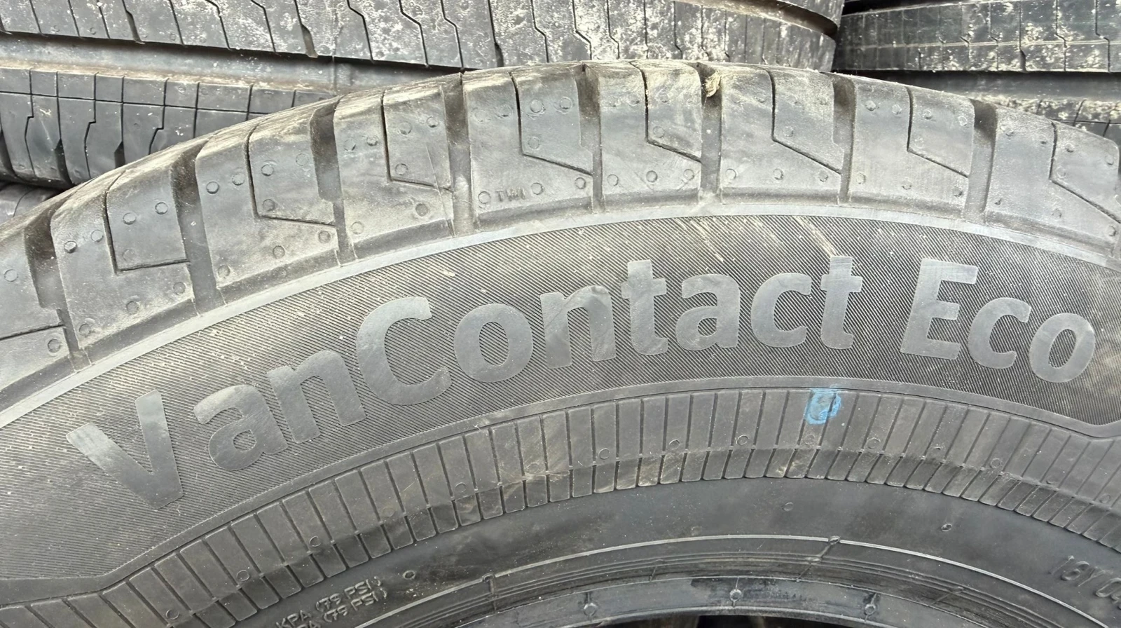 Гуми Летни 235/65R16, снимка 7 - Гуми и джанти - 54125129