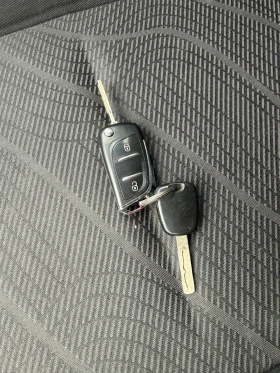 Peugeot 308 1.6 HDI/90kc !Проблем в двигателя! Вс.платено, снимка 14