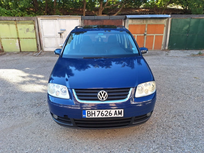 VW Touran, снимка 2 - Автомобили и джипове - 47022233