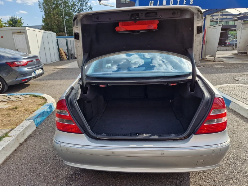 Mercedes-Benz E 240, снимка 7 - Автомобили и джипове - 47987856