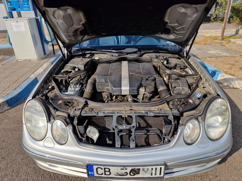 Mercedes-Benz E 240, снимка 8 - Автомобили и джипове - 47987856