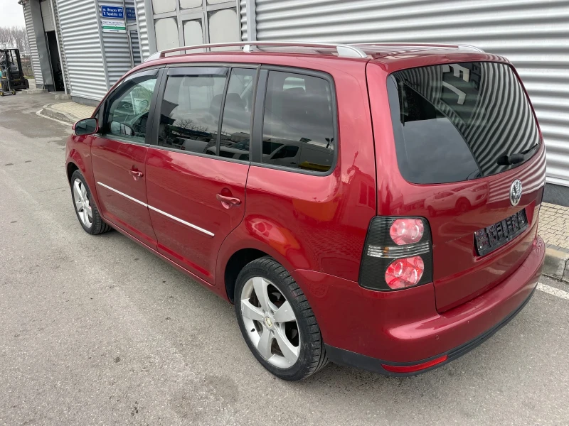 VW Touran 1, 4 Turbo+ 170kc+ DSG+ Подгрев, снимка 3 - Автомобили и джипове - 48204536