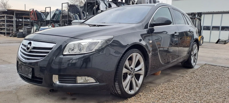 Opel Insignia 2.0cdti Автоматик, снимка 1 - Автомобили и джипове - 48293197