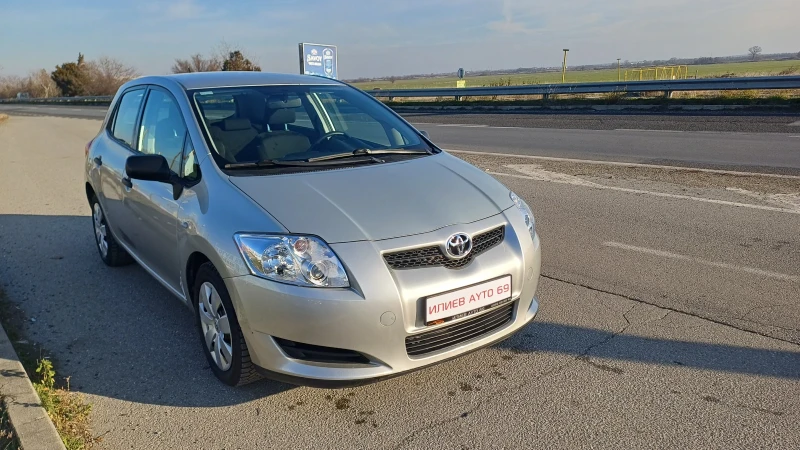 Toyota Auris 1.4 90к.с.много здрав и икономичен мотор с верига, снимка 1 - Автомобили и джипове - 48423390