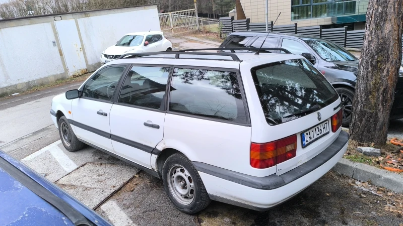 VW Passat 1.9 TDI, снимка 3 - Автомобили и джипове - 49314247