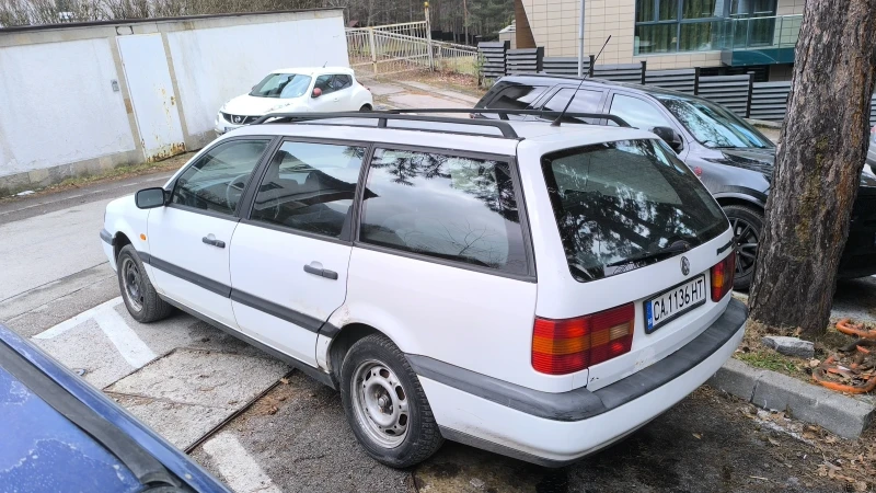 VW Passat 1.9 TDI, снимка 4 - Автомобили и джипове - 49314247