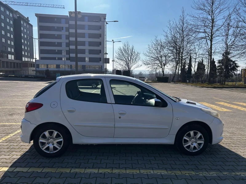 Peugeot 206 плюс, снимка 2 - Автомобили и джипове - 49600214