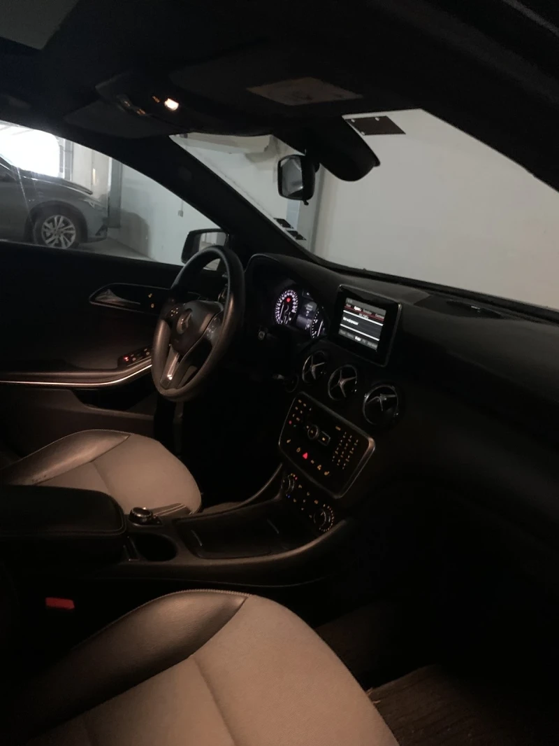 Mercedes-Benz A 200, снимка 8 - Автомобили и джипове - 52559428