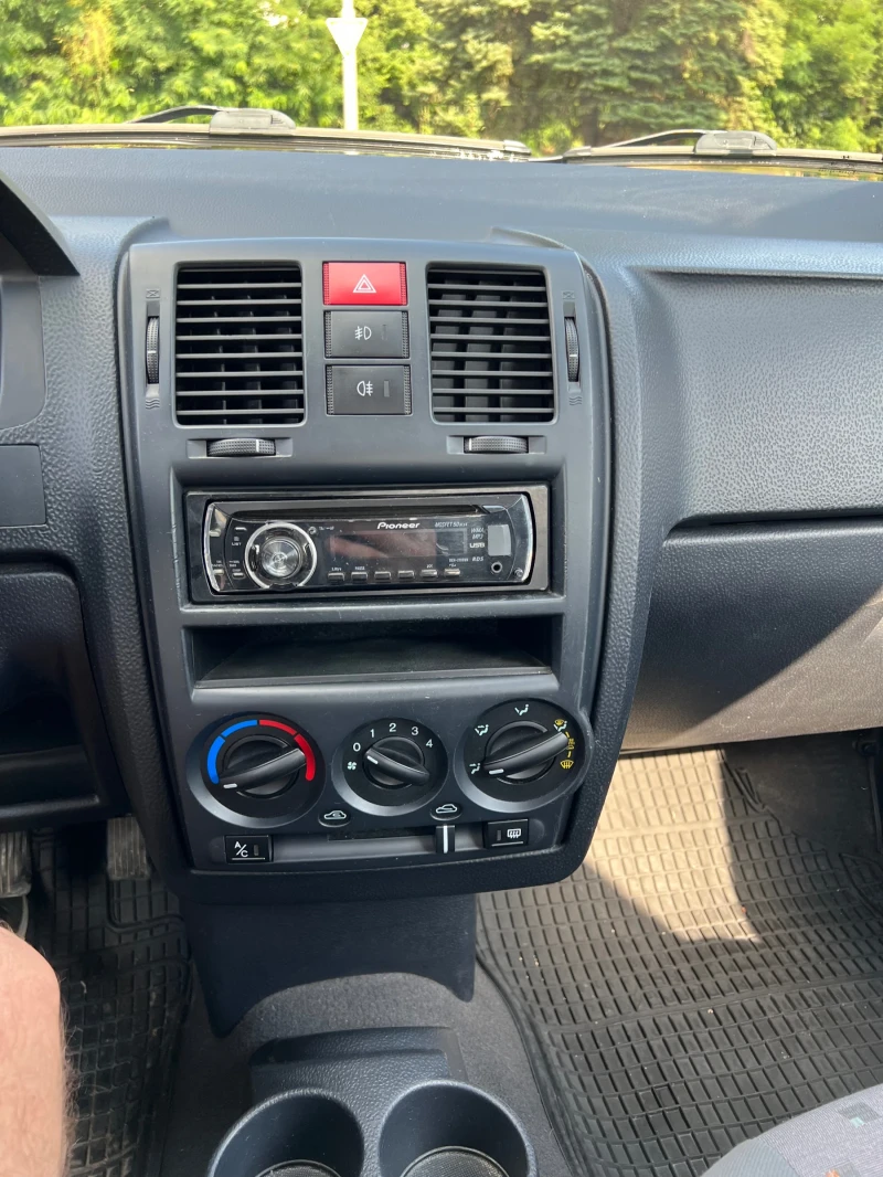 Hyundai Getz, снимка 7 - Автомобили и джипове - 52324781