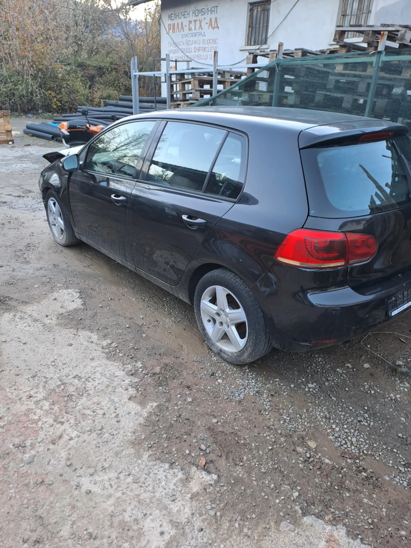 VW Golf, снимка 5 - Автомобили и джипове - 52416167