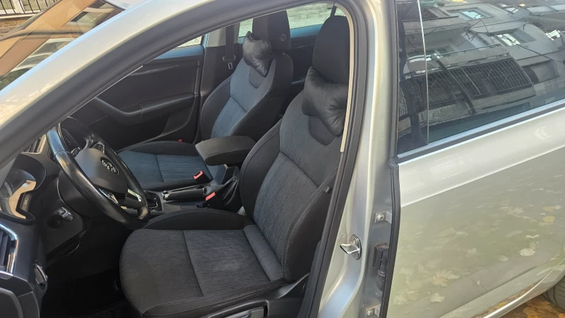 Skoda Octavia 4x4, снимка 8 - Автомобили и джипове - 52428415