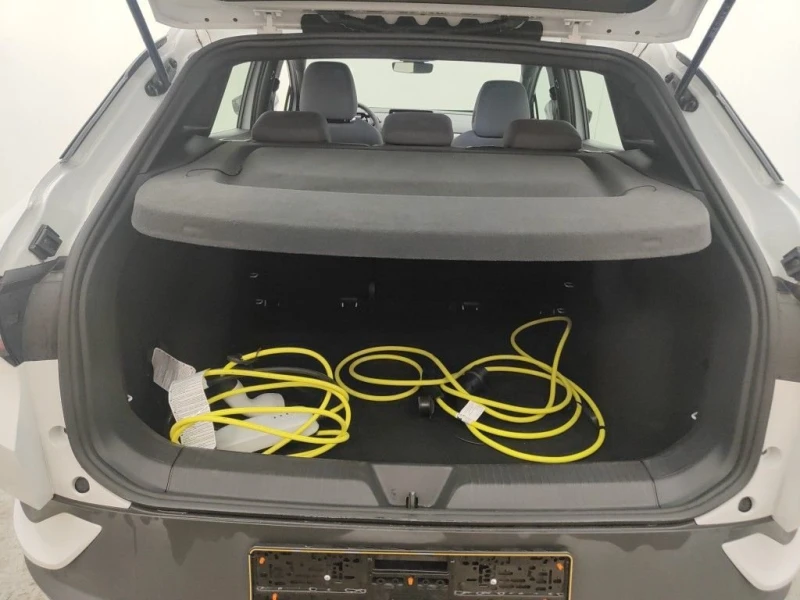 VW ID.4 Pro, снимка 11 - Автомобили и джипове - 53053800