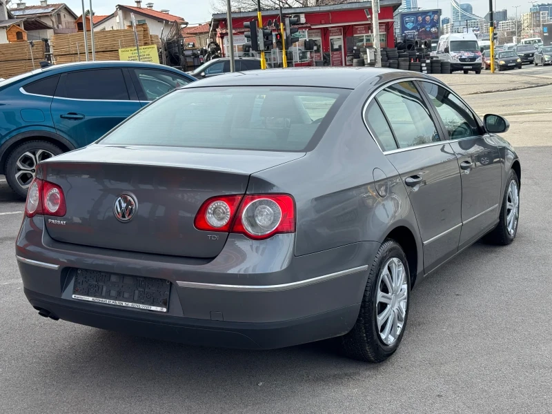 VW Passat, снимка 4 - Автомобили и джипове - 53541616