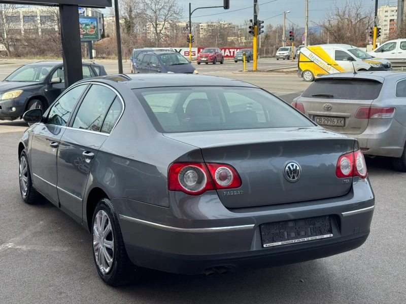 VW Passat, снимка 2 - Автомобили и джипове - 53541616