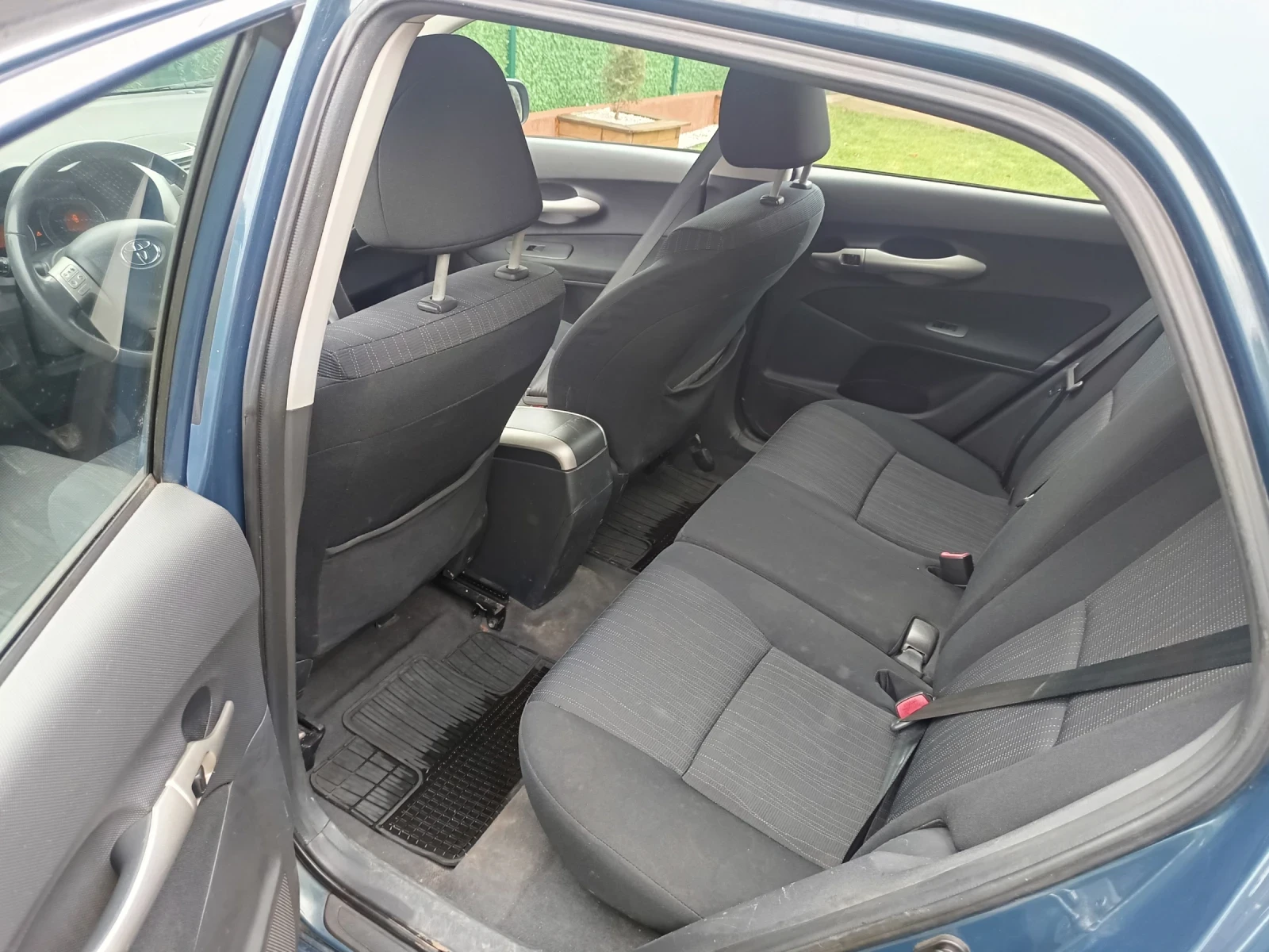 Toyota Auris | Mobile.bg � ����������� 9