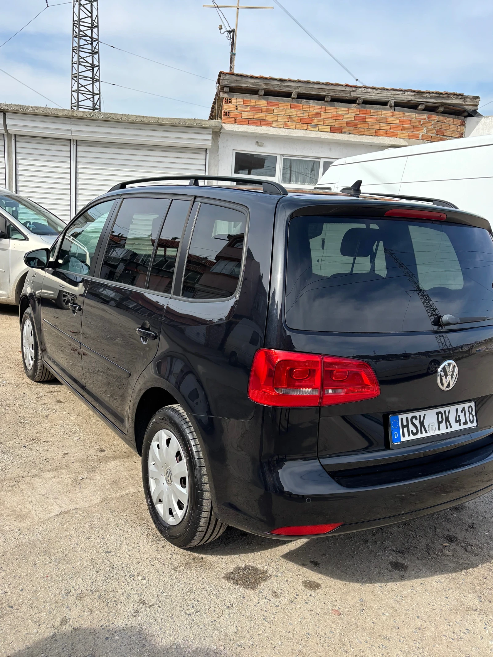VW Touran 4800, снимка 2 - Автомобили и джипове - 53713279