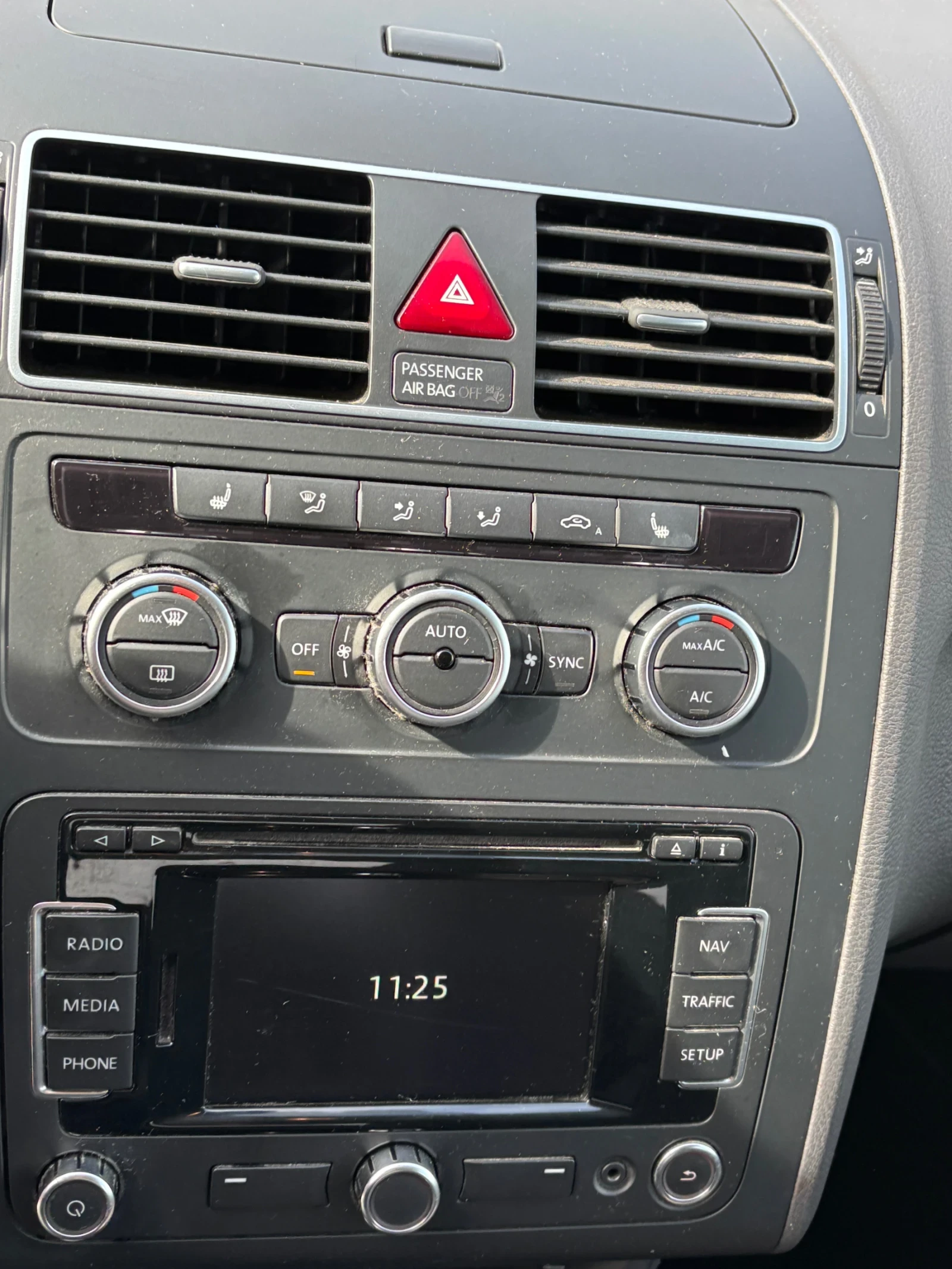 VW Touran 4800, снимка 6 - Автомобили и джипове - 53713279