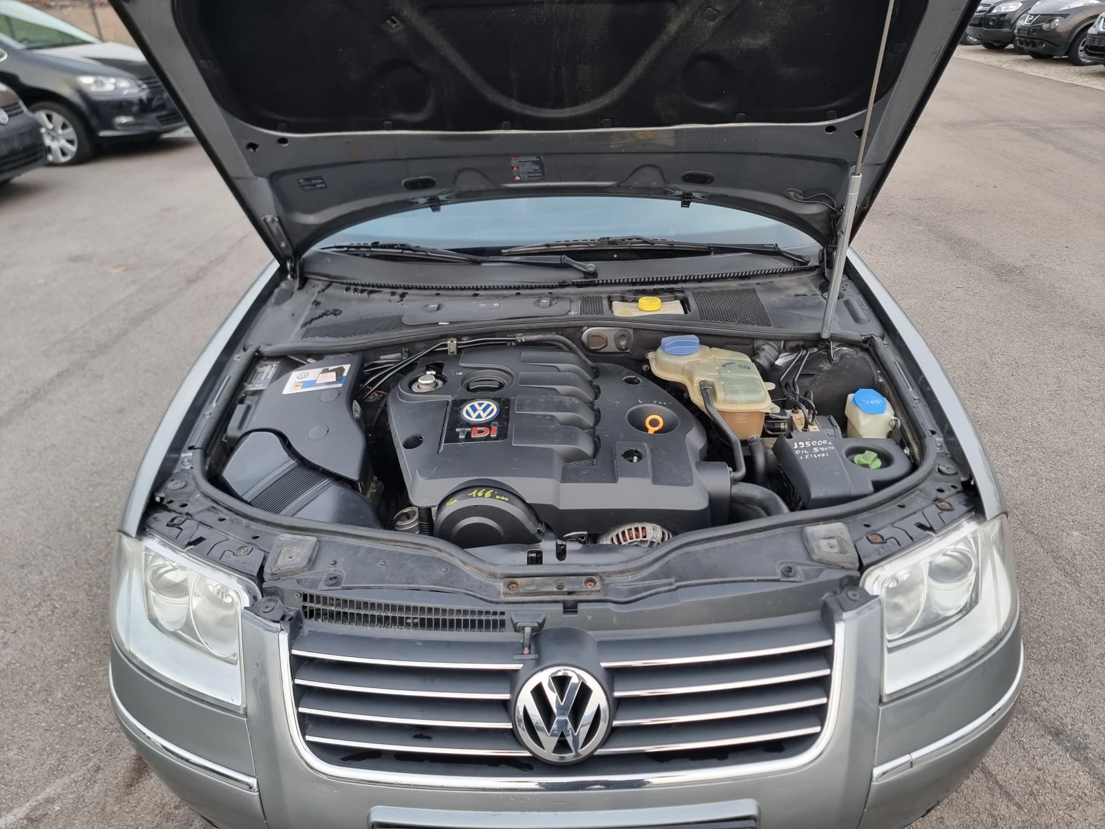 VW Passat 1.9TDI Highline, снимка 17 - Автомобили и джипове - 53721289