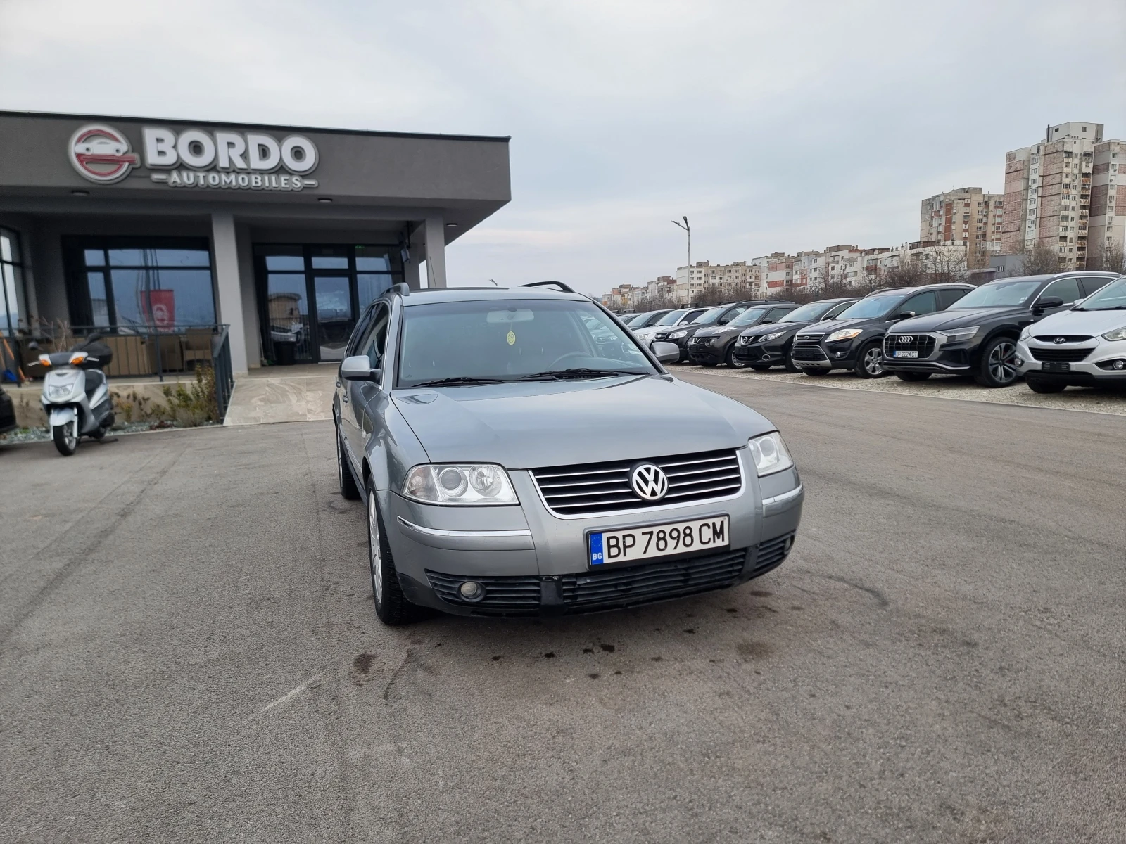 VW Passat 1.9TDI Highline, снимка 9 - Автомобили и джипове - 53721289