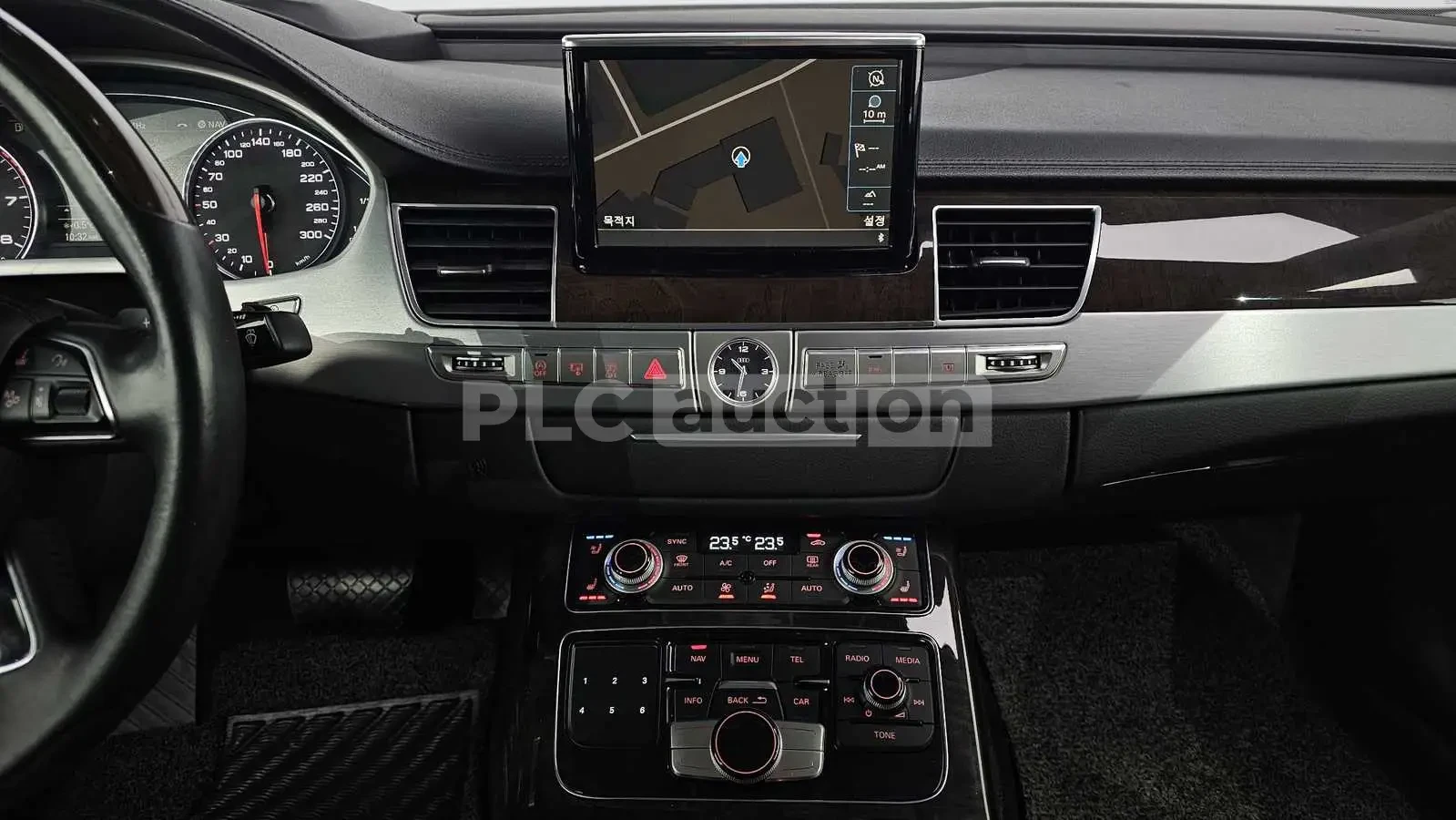 Audi A8 LONG* MATRIX* TV* ОБДУХ* МАСАЖ* АЛКАНТАРА* КРАЙНА , снимка 9 - Автомобили и джипове - 53917015