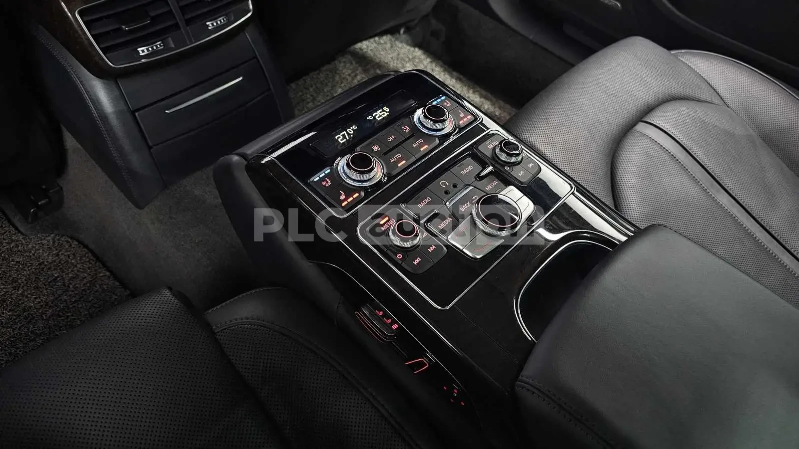 Audi A8 LONG* MATRIX* TV* ОБДУХ* МАСАЖ* АЛКАНТАРА* КРАЙНА , снимка 11 - Автомобили и джипове - 53917015