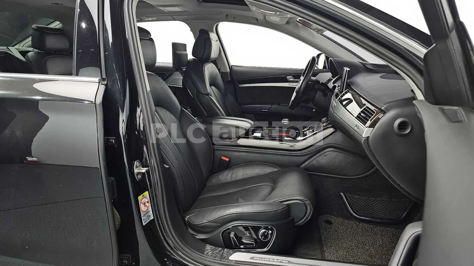 Audi A8 LONG* MATRIX* TV* ОБДУХ* МАСАЖ* АЛКАНТАРА* КРАЙНА , снимка 14 - Автомобили и джипове - 53917015