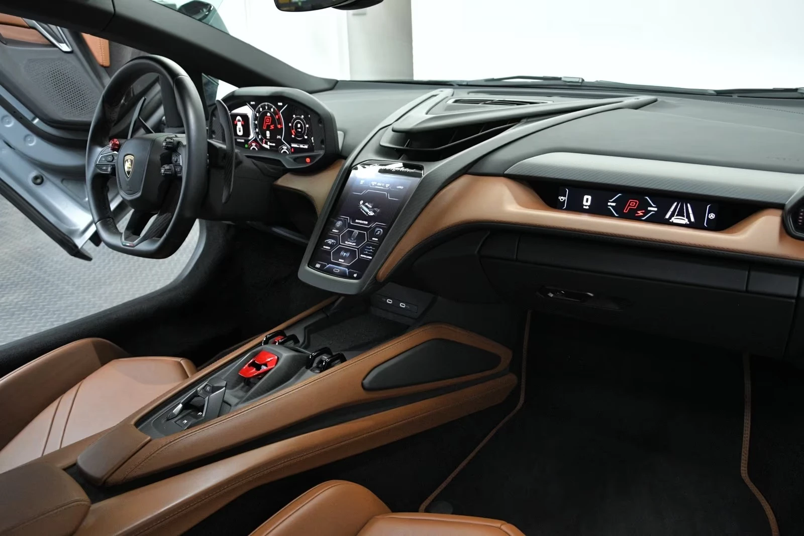 Lamborghini Revuelto Carbon Lift | Mobile.bg � ����������� 8