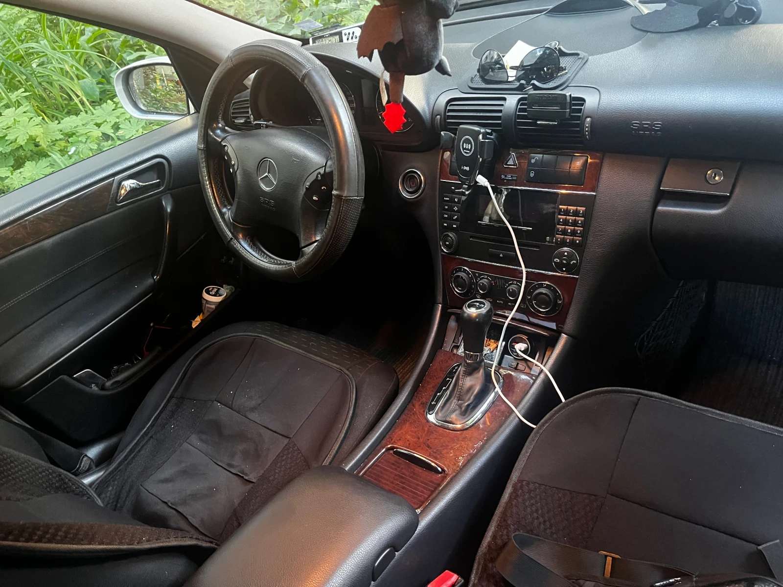 Mercedes-Benz C 220 Фейс лифт, снимка 7 - Автомобили и джипове - 54952197
