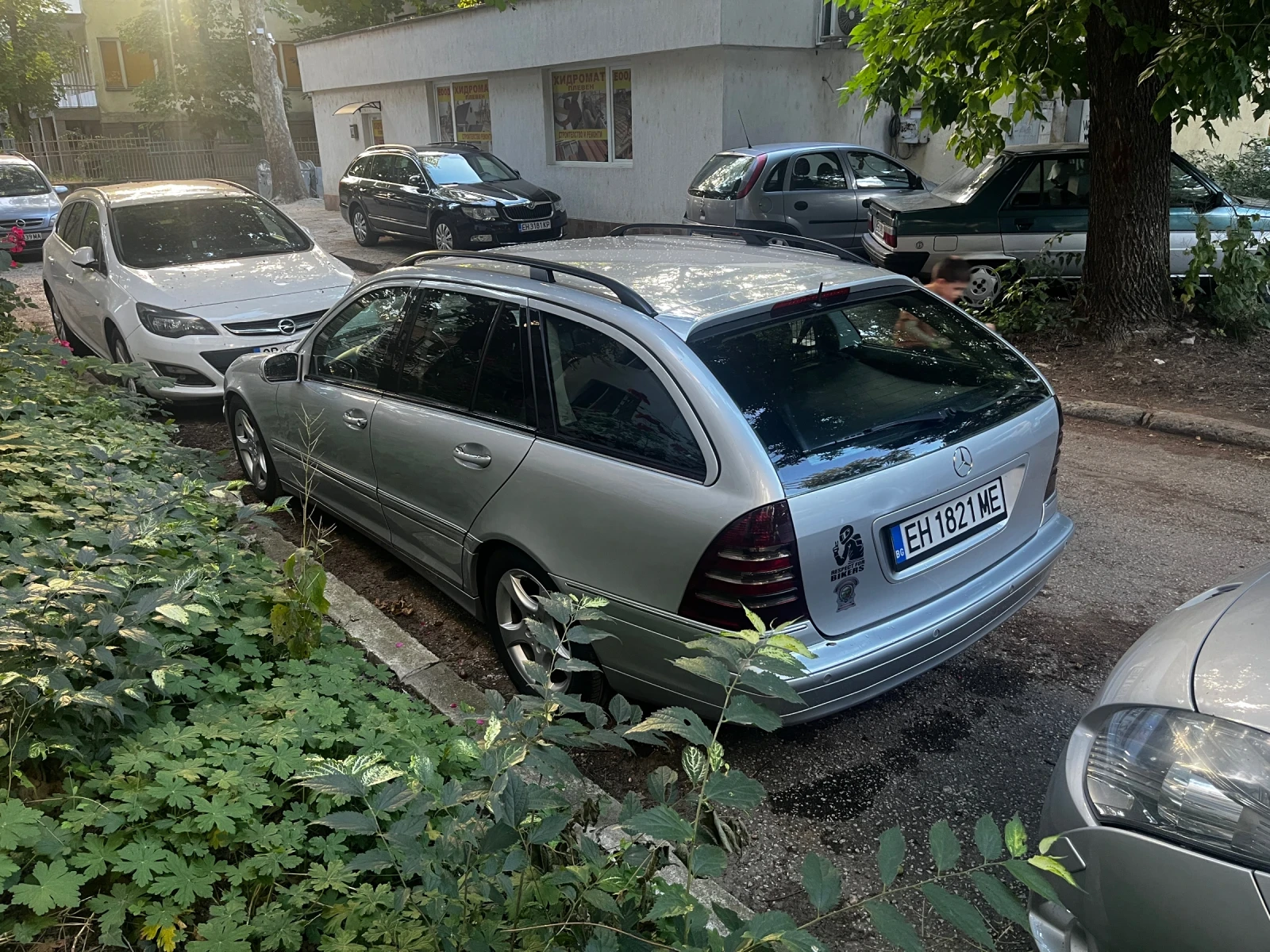 Mercedes-Benz C 220 Фейс лифт, снимка 3 - Автомобили и джипове - 54952197