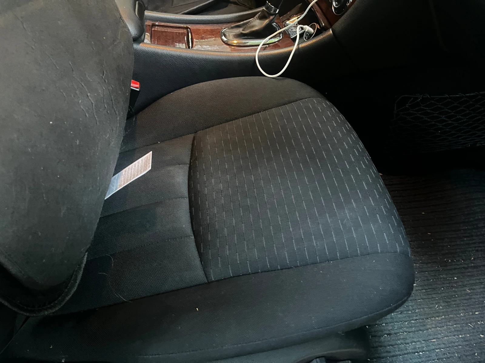Mercedes-Benz C 220 Фейс лифт, снимка 9 - Автомобили и джипове - 54952197