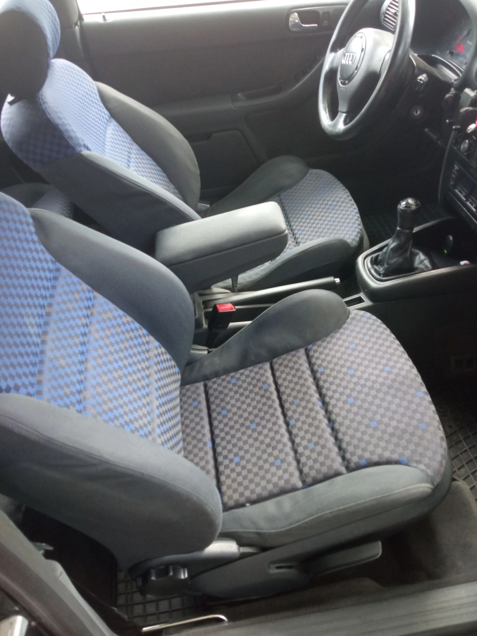 Audi A3 1.8 Т Газ, снимка 11 - Автомобили и джипове - 55009748