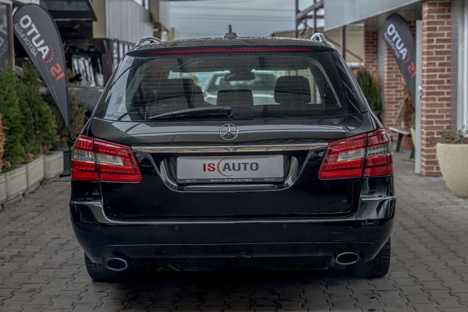 Mercedes-Benz E 350 Elegance/Lane Assist/Шибедах/BiXenon/КруизКонтрол/, снимка 4 - Автомобили и джипове - 55337874