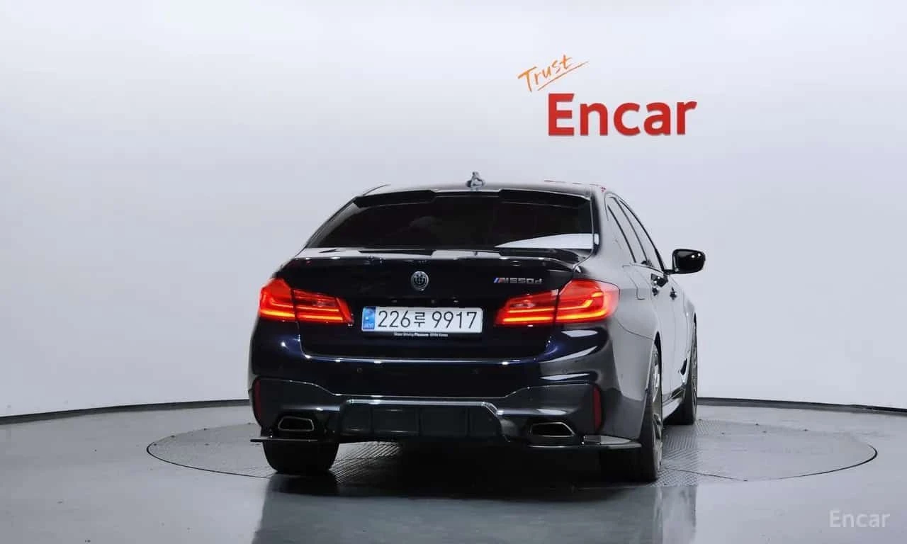 BMW 530 * 530d M Sport Plus * ЦЕНА ДО БГ, снимка 4 - Автомобили и джипове - 55572271