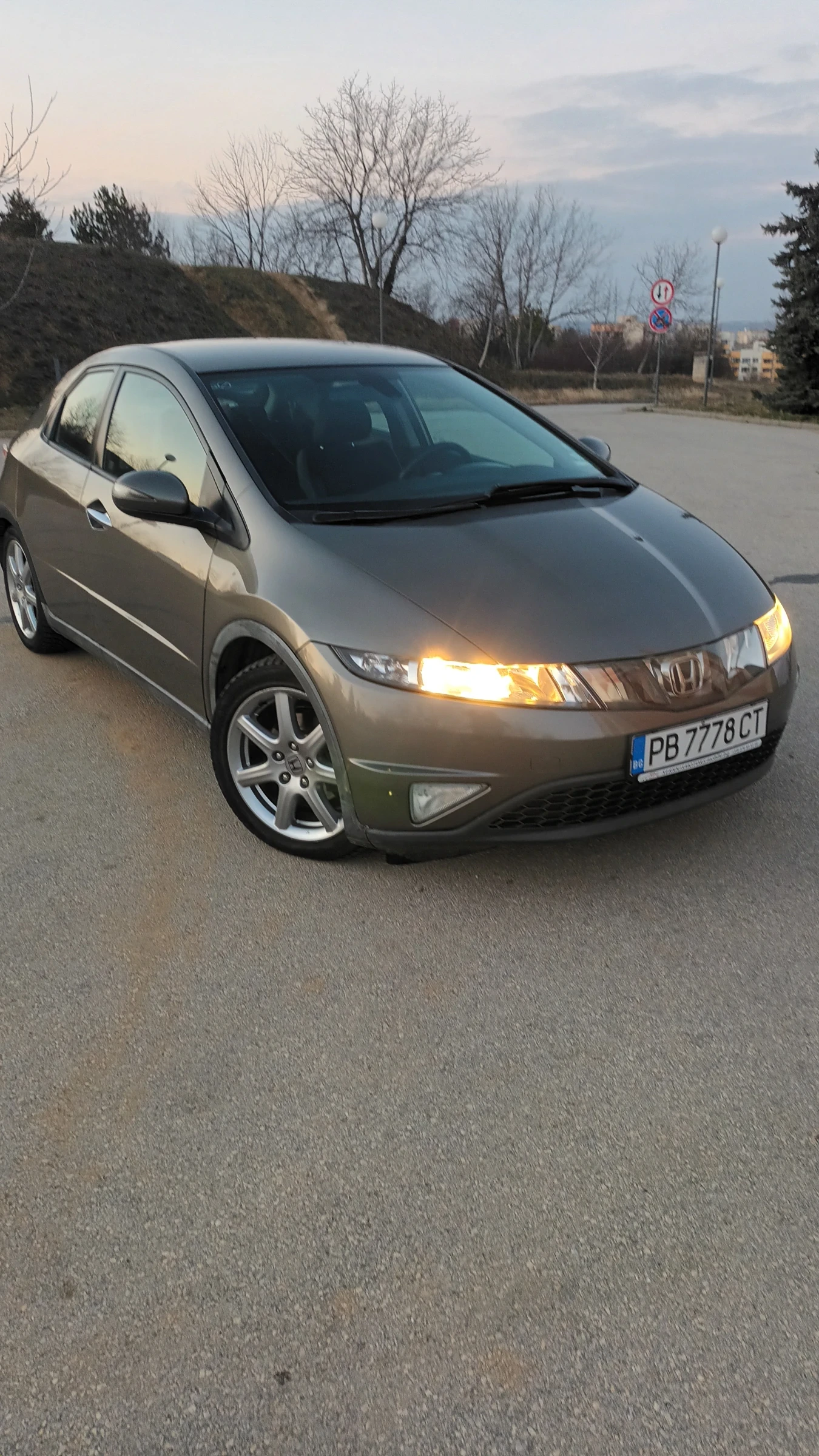 Honda Civic Хечбек, снимка 8 - Автомобили и джипове - 55722428
