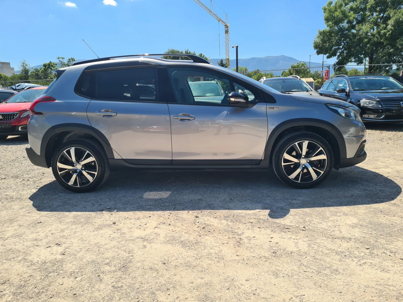Peugeot 2008 1.2i 110p.s GT-Line / EVRO 6B , снимка 4 - Автомобили и джипове - 56060708
