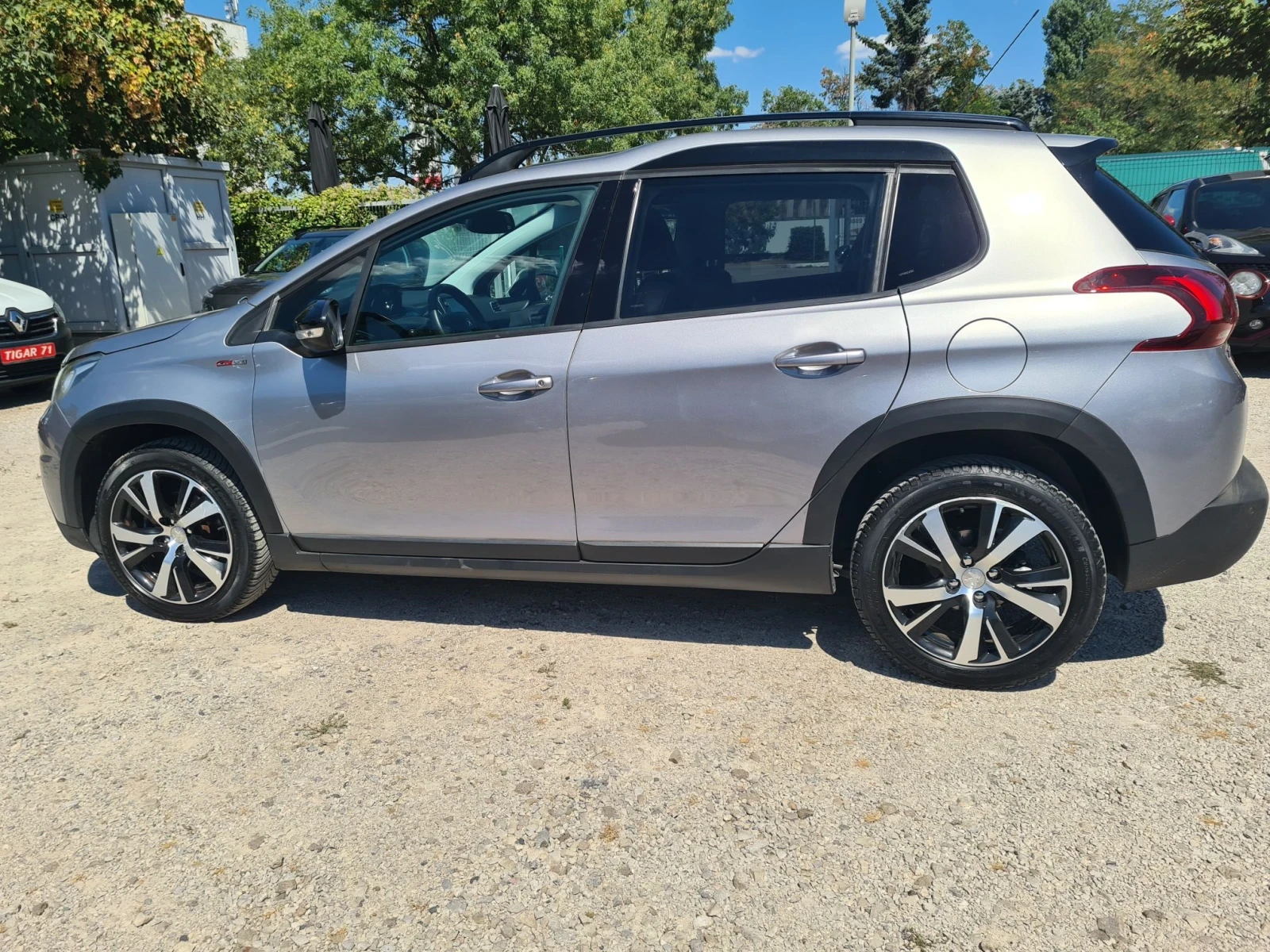 Peugeot 2008 1.2i 110p.s GT-Line / EVRO 6B , снимка 8 - Автомобили и джипове - 56060708