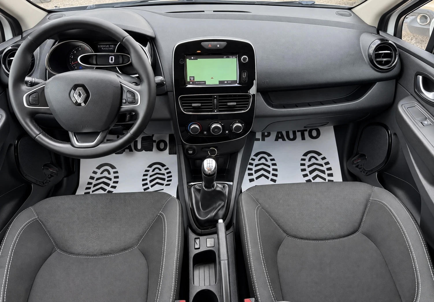 Renault Clio 1.5DCI* 90k.c* NAVI* FACELIFT, снимка 9 - Автомобили и джипове - 56184814