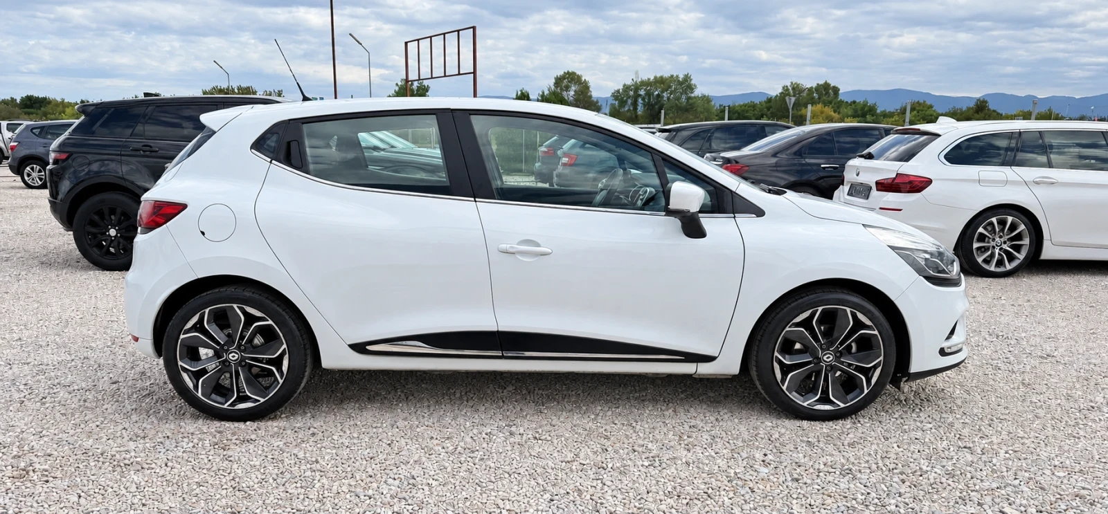 Renault Clio 1.5DCI* 90k.c* NAVI* FACELIFT, снимка 6 - Автомобили и джипове - 56184814