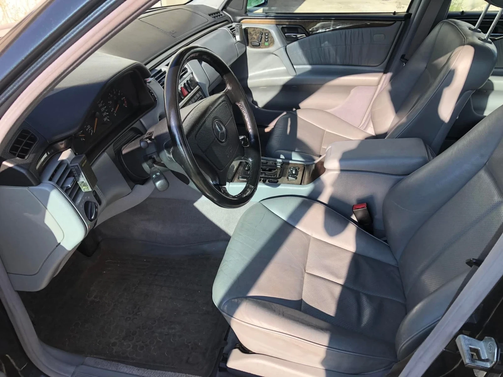 Mercedes-Benz E 430 Avantgarde, снимка 6 - Автомобили и джипове - 56241261