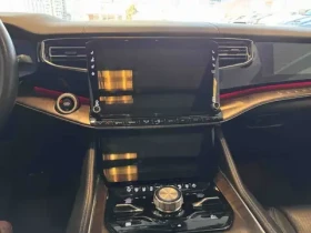Jeep Grand Wagoneer 6.4 V8 * AWD * CARFAX * , снимка 13