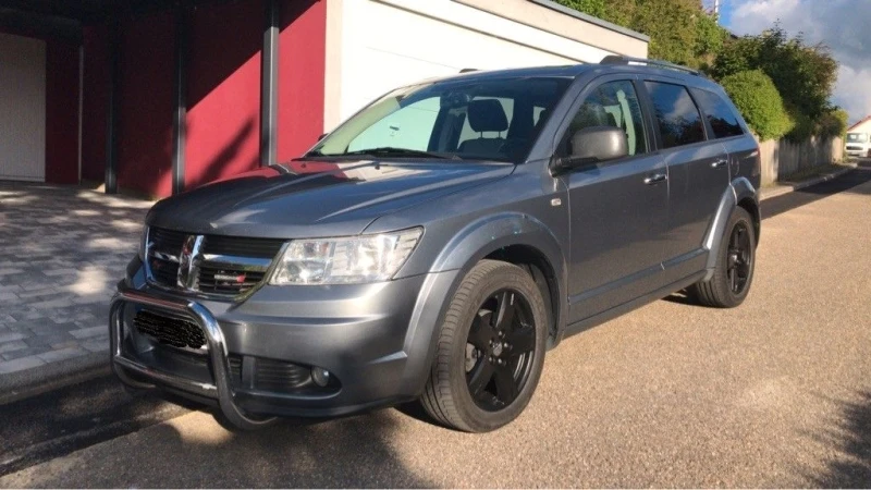 Dodge Journey 2.0CRDI, снимка 4 - Автомобили и джипове - 49459855