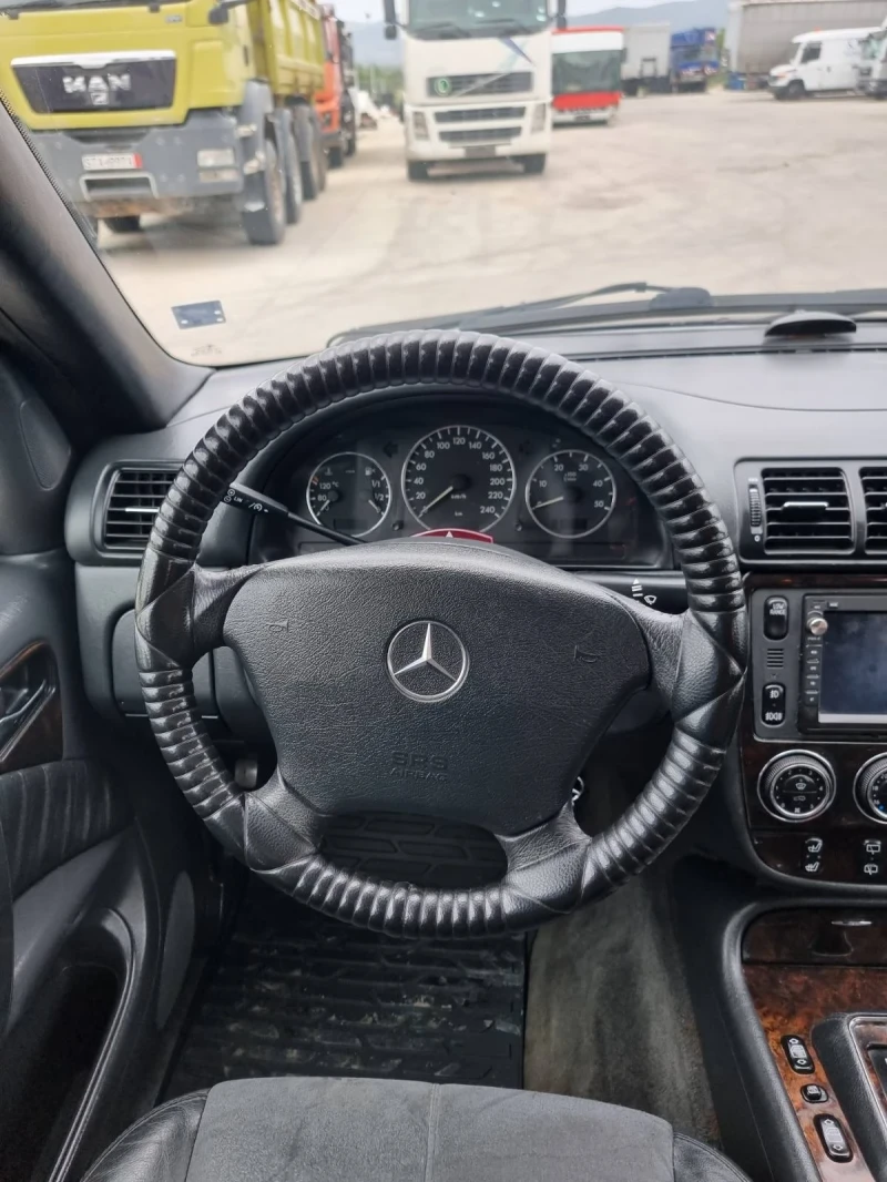 Mercedes-Benz ML 270, снимка 8 - Автомобили и джипове - 47142347