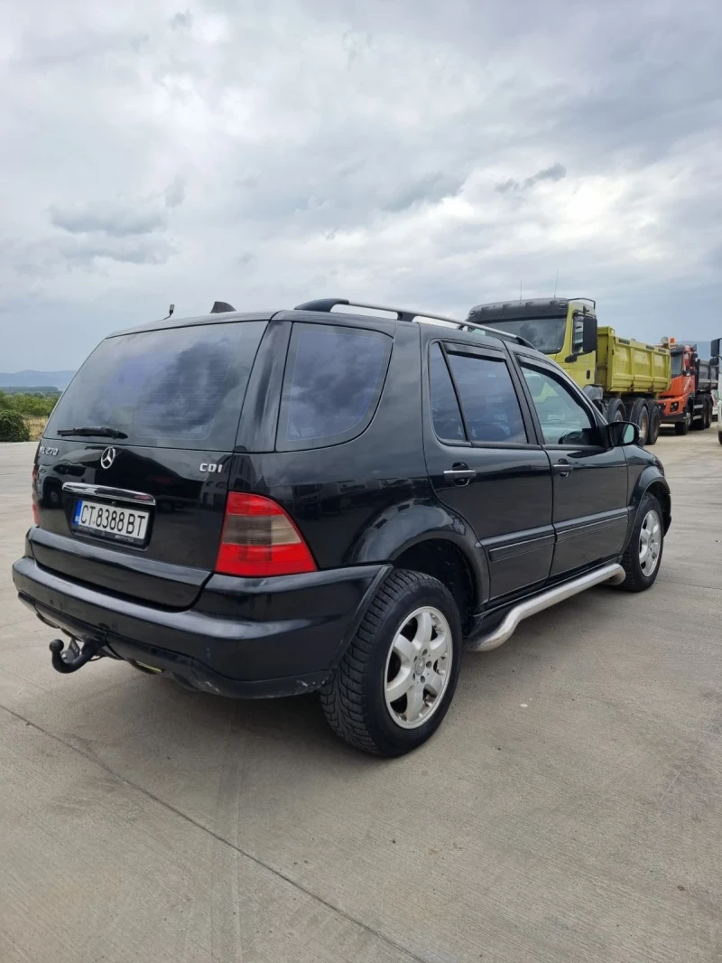 Mercedes-Benz ML 270, снимка 12 - Автомобили и джипове - 47142347