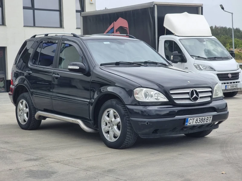 Mercedes-Benz ML 270, снимка 2 - Автомобили и джипове - 47142347