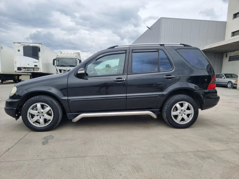 Mercedes-Benz ML 270, снимка 3 - Автомобили и джипове - 47142347