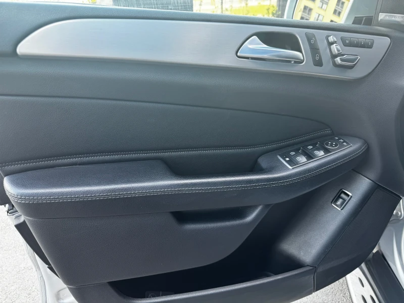 Mercedes-Benz GLE 350 4Matic AMG * ТОП СЪСТОЯНИЕ* , снимка 14 - Автомобили и джипове - 50332825