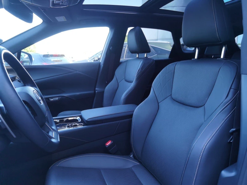 Lexus RX 450h * E-FOUR* FSPORT* DESIGN* PANO* DISTR* , снимка 6 - Автомобили и джипове - 50189352