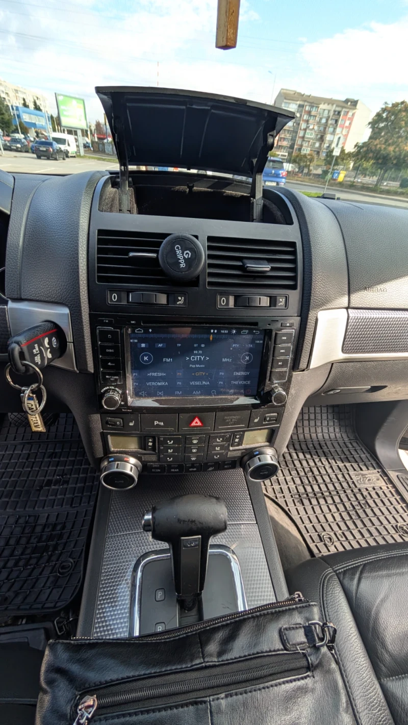 VW Touareg King Kong, снимка 9 - Автомобили и джипове - 51996109