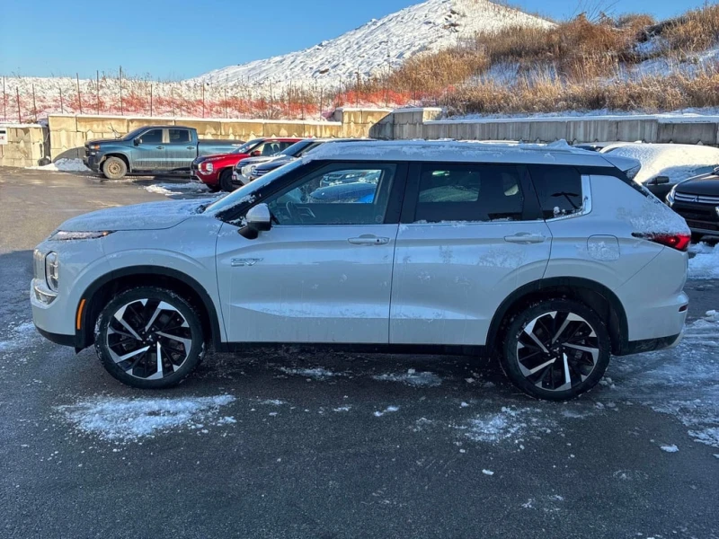 Mitsubishi Outlander S AWC  CARFAX, снимка 2 - Автомобили и джипове - 52752969