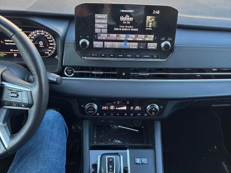 Mitsubishi Outlander S AWC  CARFAX, снимка 9 - Автомобили и джипове - 52752969